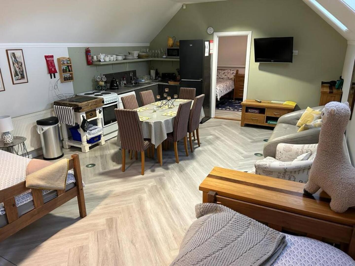 Alpaca Lodge Sittingbourne Esterno foto